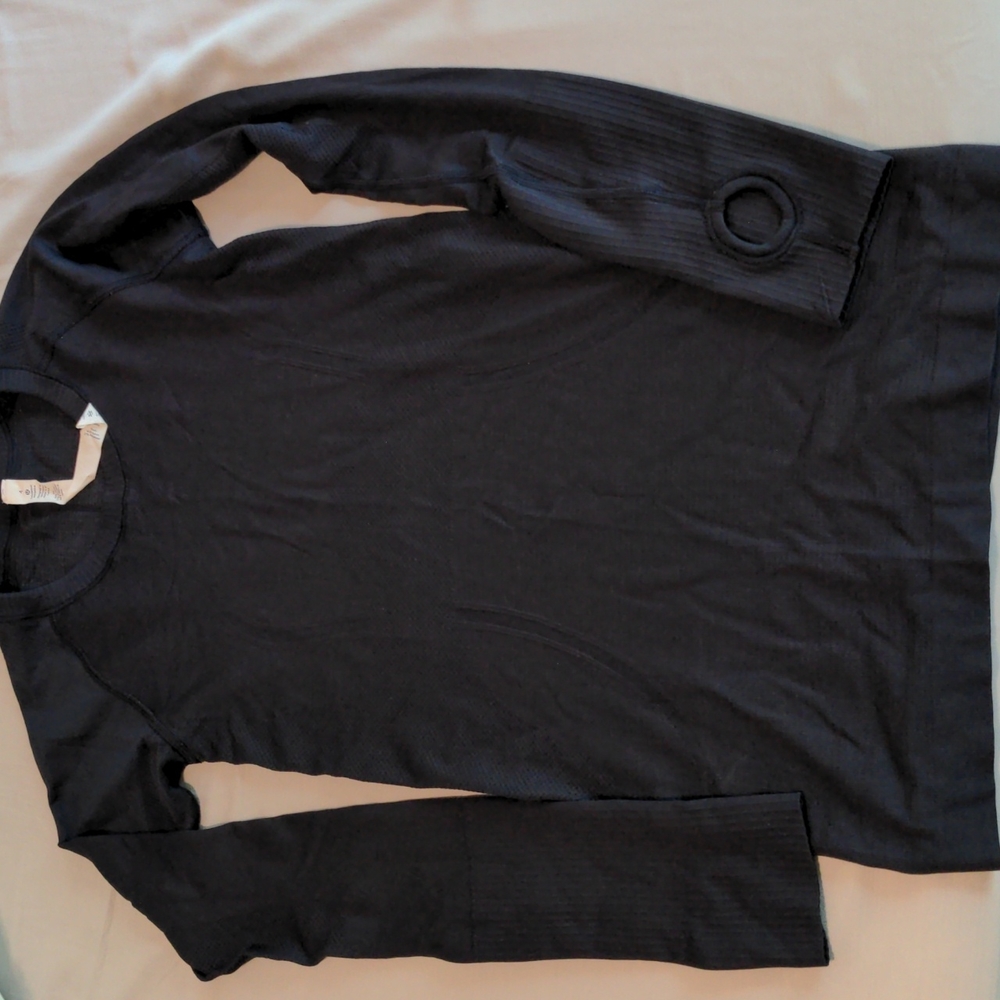 Midnight Navy Lululemon Swiftly Tech 2.0